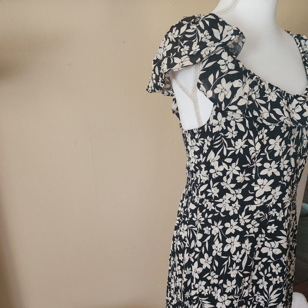 Spring-Summer Dress - Picture 2 of 6